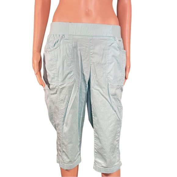 Christopher & Banks Light Blue Capris Womens Size 8 Cropped Pants with Pockets - Picture 2 of 8